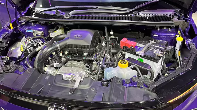 tata-nexon-facelift-engine-shot