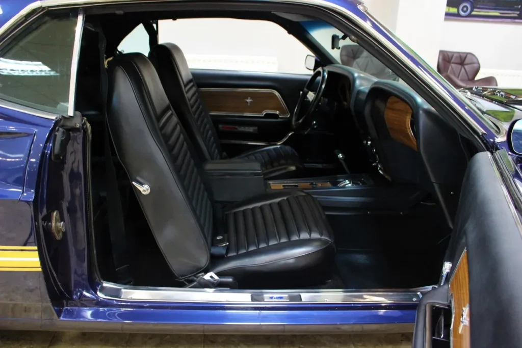 1969 ford mustang interior