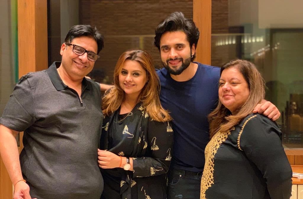 Jackky bhagnani Family