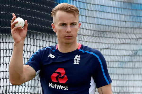 Tom Curran Early Life