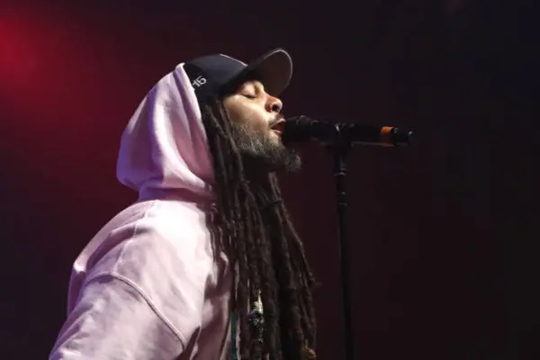 Travie McCoy Net Worth 2025: Annual Income, Assets & Career Earnings 3 Travie McCoy Early Life