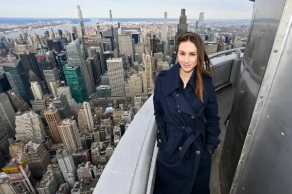 Troian Bellisario Net Worth 2025: Income, Career Highlights & Wealth Journey 2 Troian Bellisario Bio: Early Life, Career and Social Media