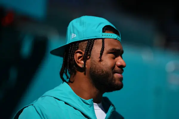 Tua Tagovailoa Net Worth 2025: Salary, NFL Contract & Career Earnings 5 Tua Tagovailoa’s Social Media Accounts