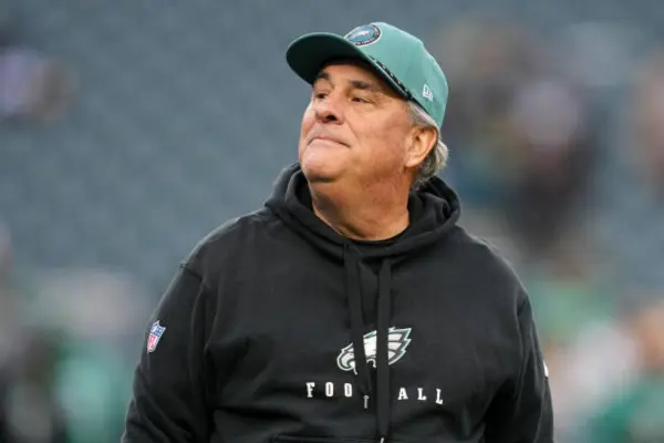 Vic Fangio Bio : Early Life, Career and Social Media