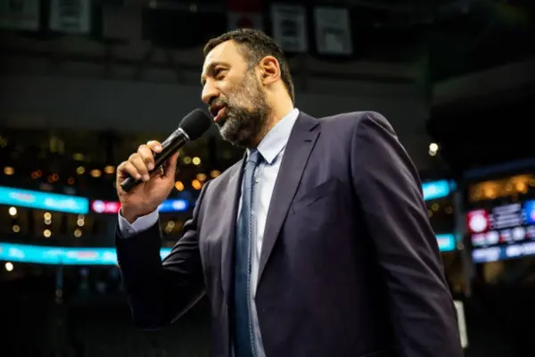 Vlade Divac Net Worth 2025: Salary, NBA Legacy & Success Story 3 Vlade Divac Early Life
