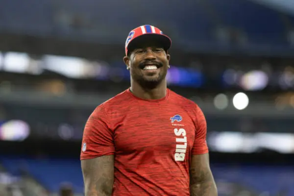 Von Miller Net Worth 2025: Salary, Luxury Lifestyle, Cars, House & Career Journey 2 Von Miller Bio : Early Life, Career and Social Media
