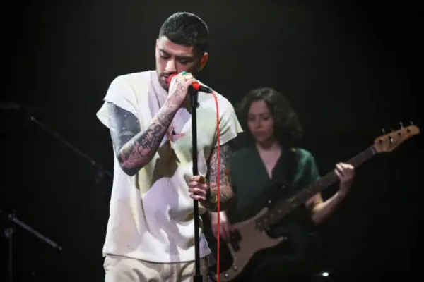Zayn Malik Net Worth 2025: Real Salary, Assets, and Investments Breakdown 5 Zayn Malik Social Media